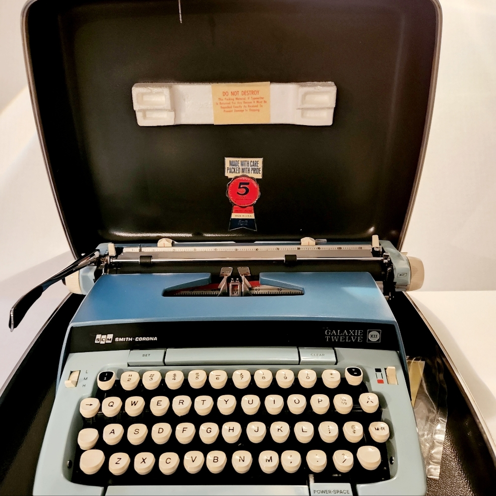 Smith-Corona Galaxie 12 1969 typewriter